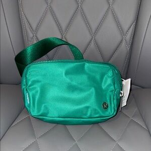 Lululemon Green Everywhere Belt Bag